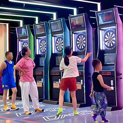 Buen precio Máquina de juego de arcade comercial en interiores con punta blanda en línea