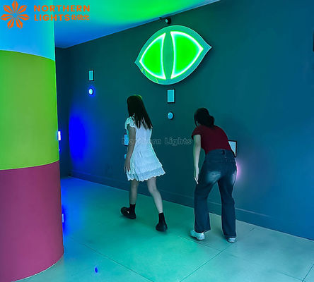 Buen precio Sala de Escape Interactivo de Luz Esconde la Pared Equipo de Juego Cooperar para Niños Adultos en línea