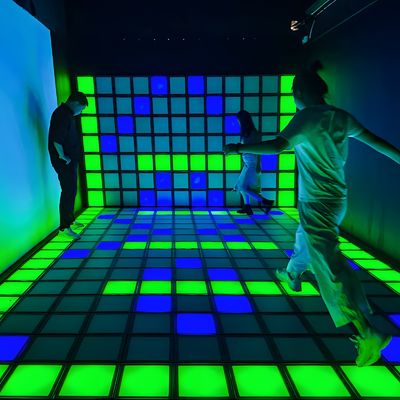 Buen precio Juego Led Grid Luz de interior Led Toque de juego de piso Megagrid Juego interactivo en línea