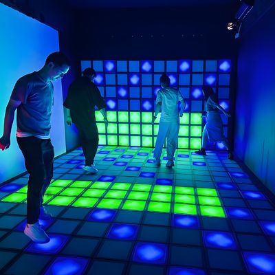 Buen precio LED Floor Jumping Grid Juego Interactivo Super Grid Pared y suelo en línea