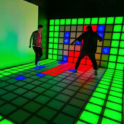 Buen precio Juego Super Grid Pixel 30x30cm Interactivo de luz Vloer Lava Juego activo Led piso en línea