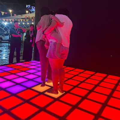 Buen precio LED Floor Jumping Grid Juego interactivo Super Grid en línea