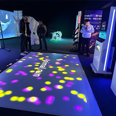 Buen precio Juego de proyección interactiva de 5000 Lumen Ground Juego de proyector de piso móvil en línea