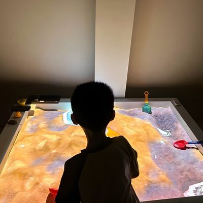 Buen precio Proyector de caja de arena interactiva Ar juegos Smart Proyección de mesa de arena interactiva en línea