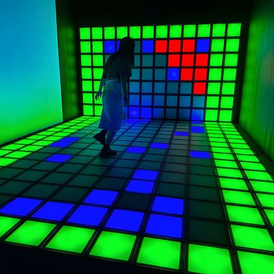 Buen precio Panel de sala de juegos de 200 juegos de 30x30cm en línea