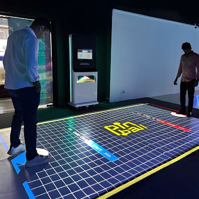 Buen precio Northern Lights Floor Proyección interactiva Proyector móvil para entretenimiento en línea