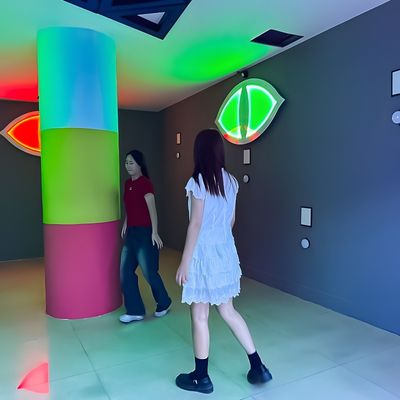 Buen precio Interactivo Ocultar Push Light Activar Juego LED Verde Rojo Equipo de trabajo Sala de juegos Ojo malo en línea