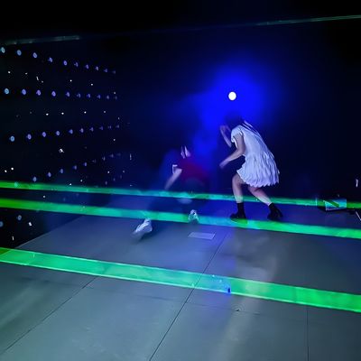 Buen precio Nuevo escape de la habitación láser laberinto equipo multijugador juego arena laberinto en línea