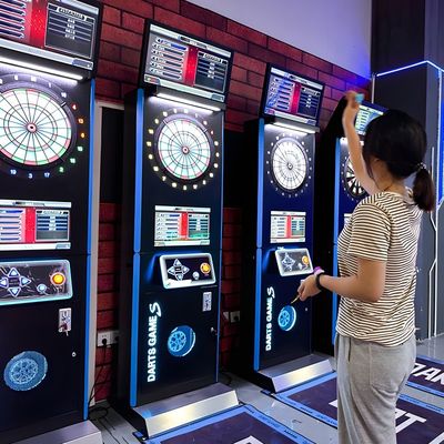Buen precio Comerciante Electrónico Dartboard Display Led Profesional Máquina de juego de dardos en línea