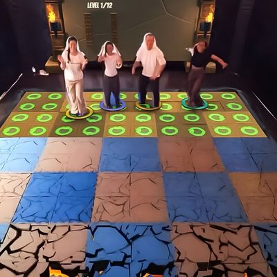 Buen precio Parque Indoor Gran pantalla es lava Juegos AR MR Sala de proyección Juegos interactivos en línea