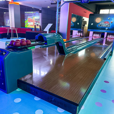 Buen precio Máquina de bolos Tenpin profesional Conjunto con 2000 kg Peso 590X240X240 cm Tamaño y 1 año de garantía en línea