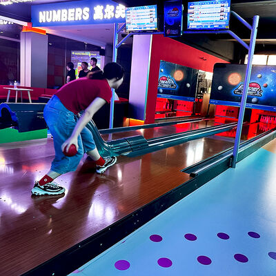 Buen precio Máquina de bolos Premium con pista completa y precio favorable para juegos de bolos en interiores en línea