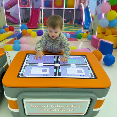 Buen precio Mesa de juego interactiva con pantalla multitáctil para niños con pantalla de animación educativa y tamaño de 970 mm * 608 mm * 500 mm en línea