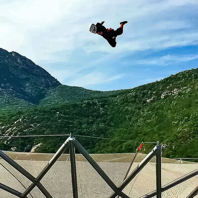 Calidad Túnel de viento vertical de entretenimiento para paracaidismo en interiores y exteriores con capacidad máxima de 100-500 kg para varias personas fábrica