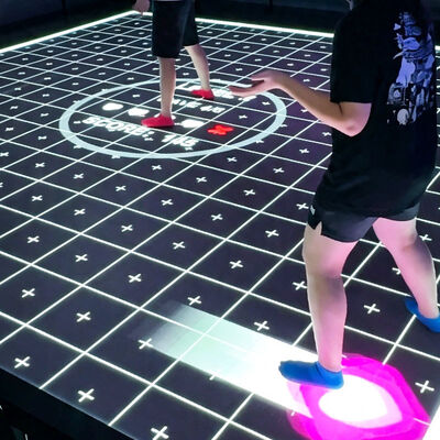 Calidad Multijugador Batalla de Equipo Aurora Motion con 8 juegos Modos Arcade y 86 pulgadas de pantalla grande fábrica