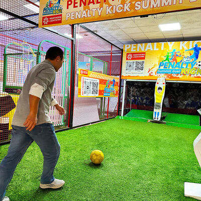 Buen precio Simulador de Juego de Penales Interactivo de Montaje Rápido con Marco de Hierro de Alta Resistencia y Pantalla HD para 1-4 Jugadores en línea