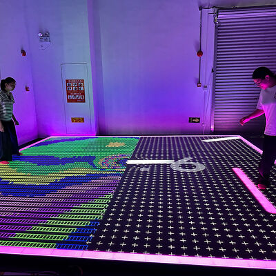 Buen precio Juego de Piso LED Interactivo Aurora Motion con 8 Juegos, Configuraciones de 5m*5m a 7m*7m para Batallas de Equipo Multijugador en línea