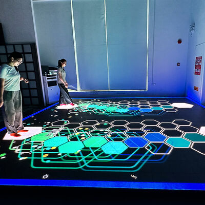 Calidad Sistema de pantalla de piso LED interactivo de Aurora Motion con 8 juegos incorporados y una pantalla grande de 5m*5m para modos de juego multijugador Fábrica